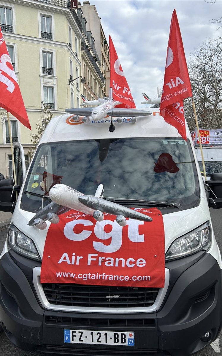 RDV au camion CGT AF (Place d’Italie 14h)