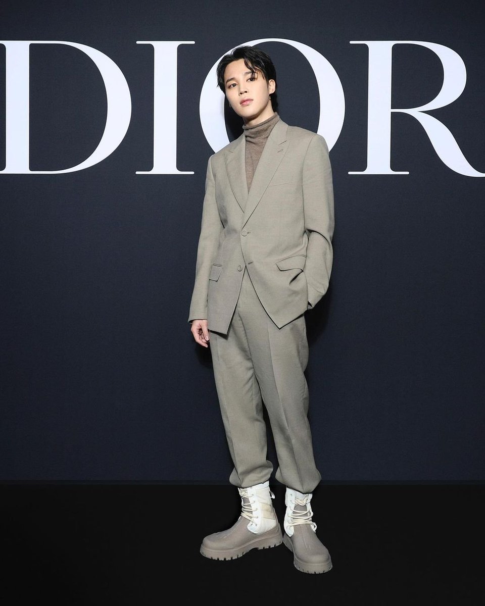 jeonparkmel's tweet image. Belleza de hombre😍💜 @Dior no te equivocaste al tenerlo de #embassador #Jimin  #dior 💜🥵💋🐣지민 @bts_bighit @bts
