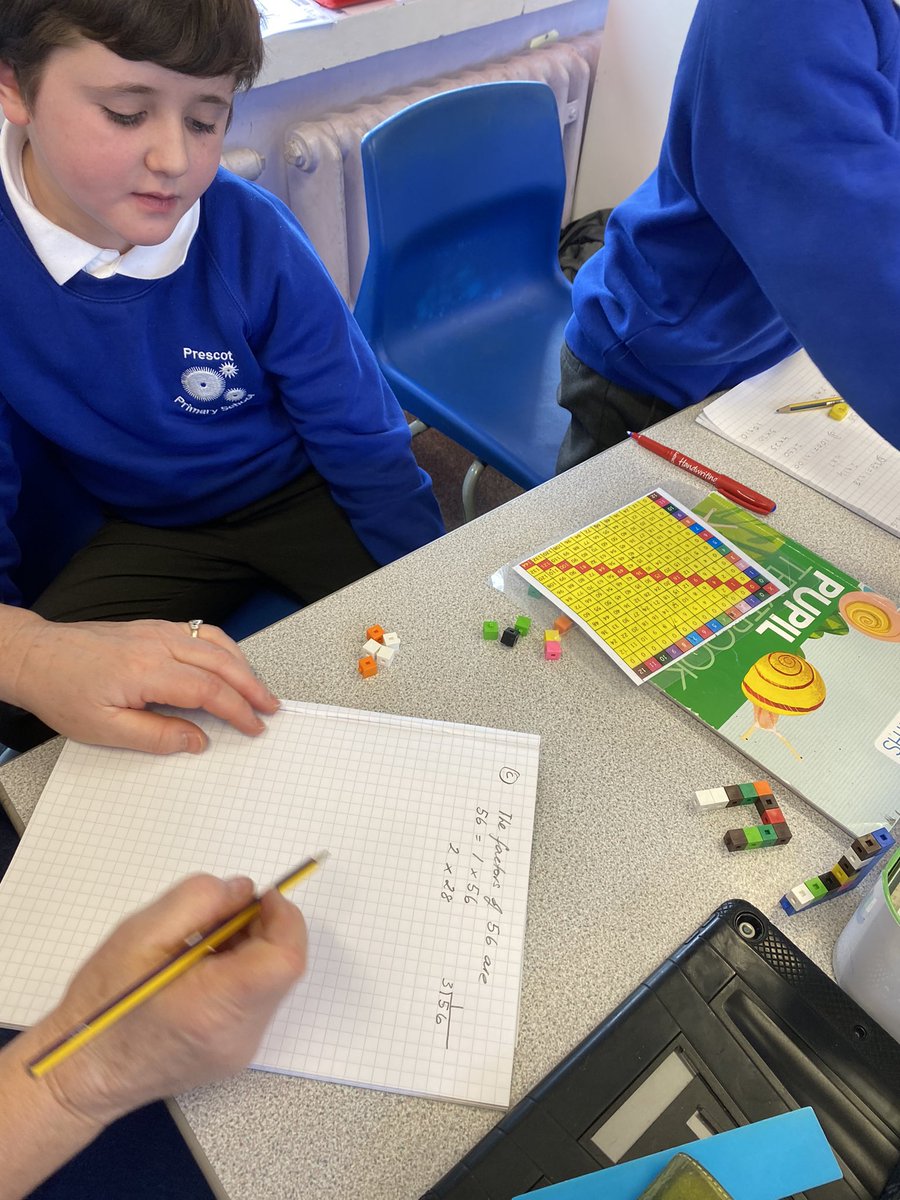 PCPKangaroos's tweet image. We have been using cubes today to visualise the concept of factors and products. #pcpmaths 🧮