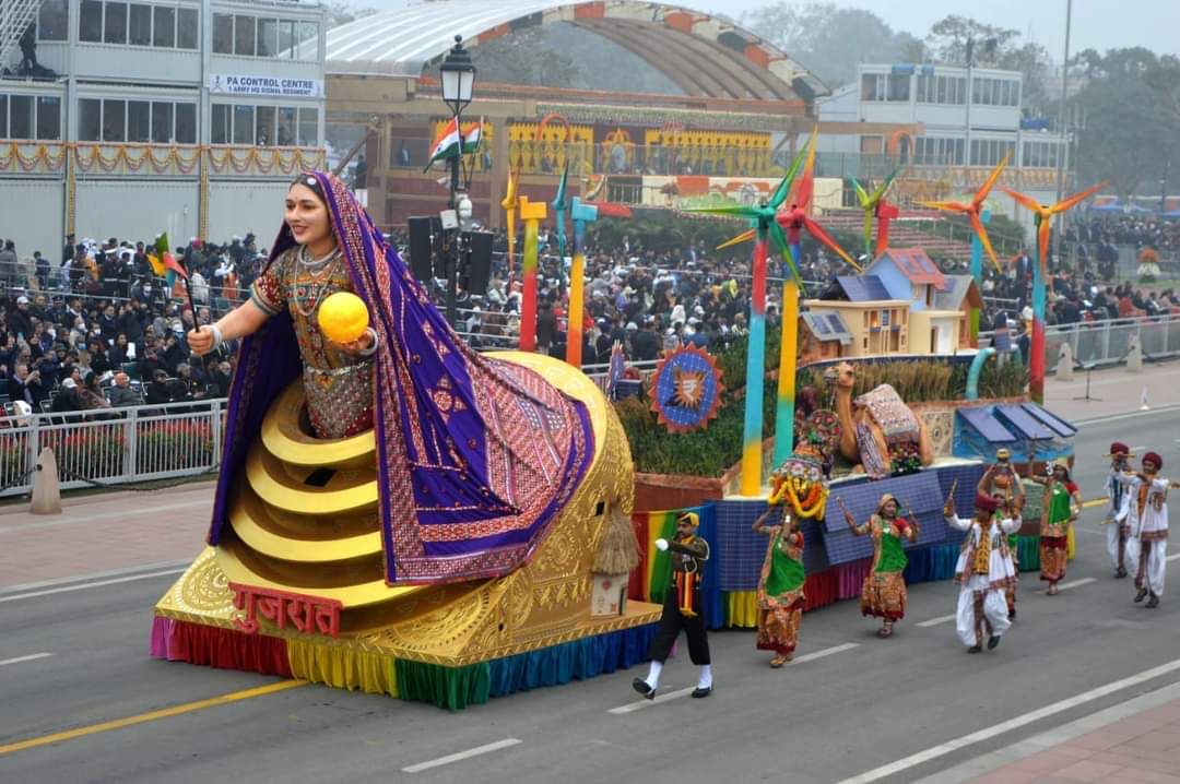 Gujarat Tableau wins People’s Choice Award at 74th Republic Day Parade