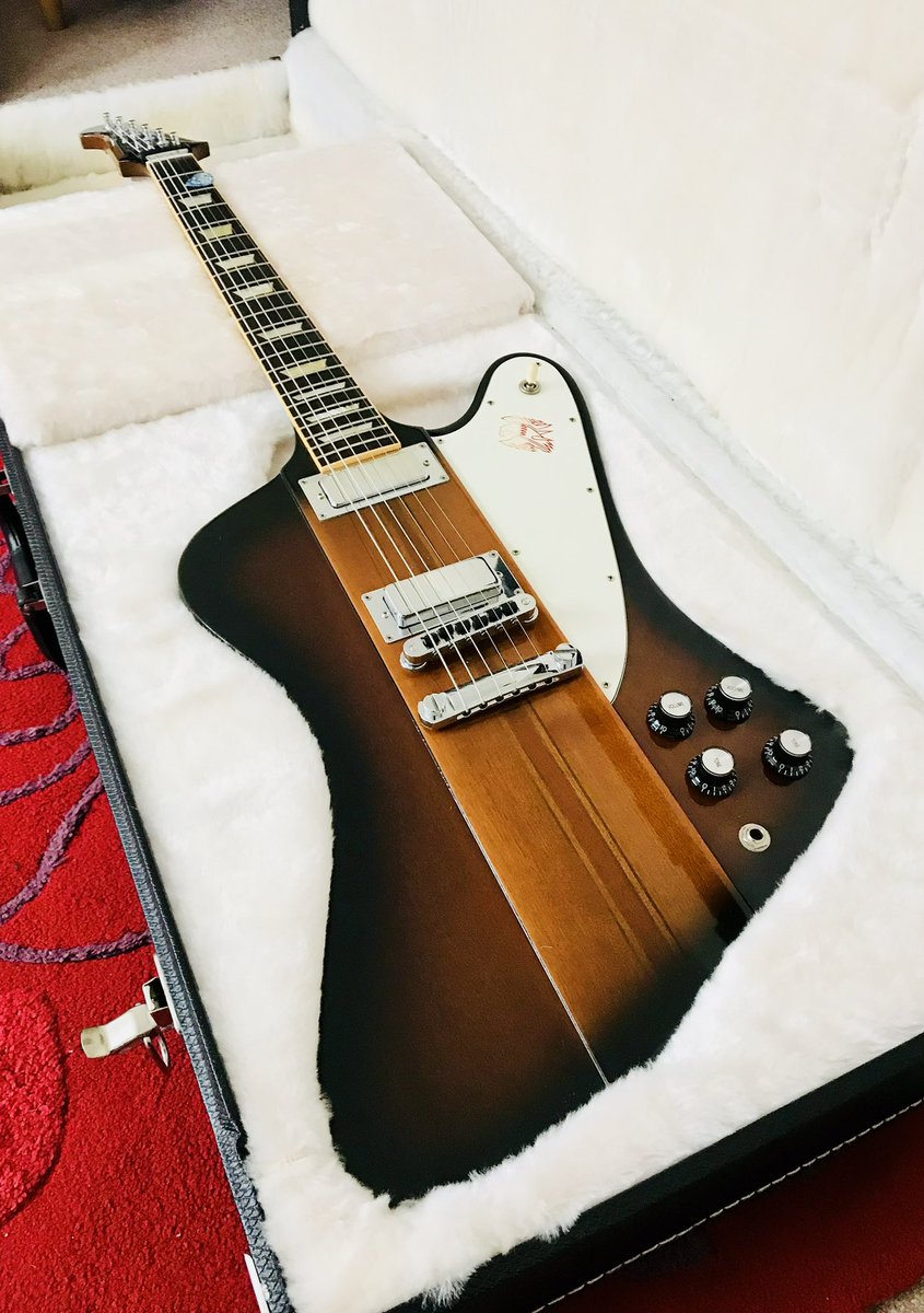 GrahamAshford's tweet photo. @guitarguitaruk Gibson reverse body Firebird. Finally got one around 10 years ago. https://t.co/0DVmVuDrsK