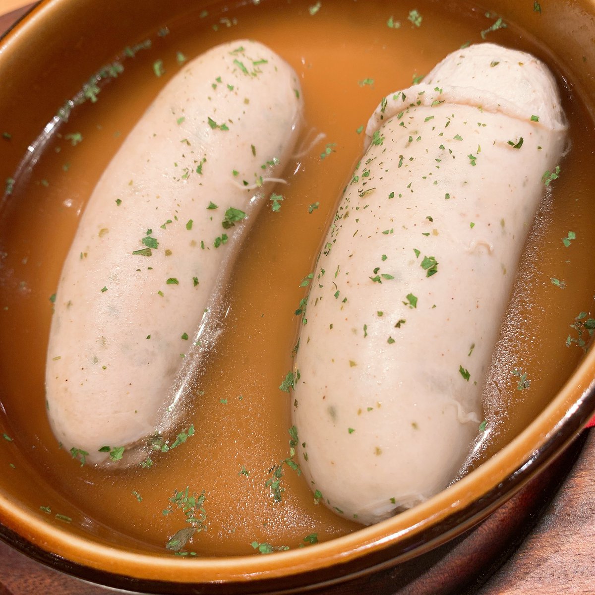 なぜ水を飲むとお腹が膨れるのでしょうか？