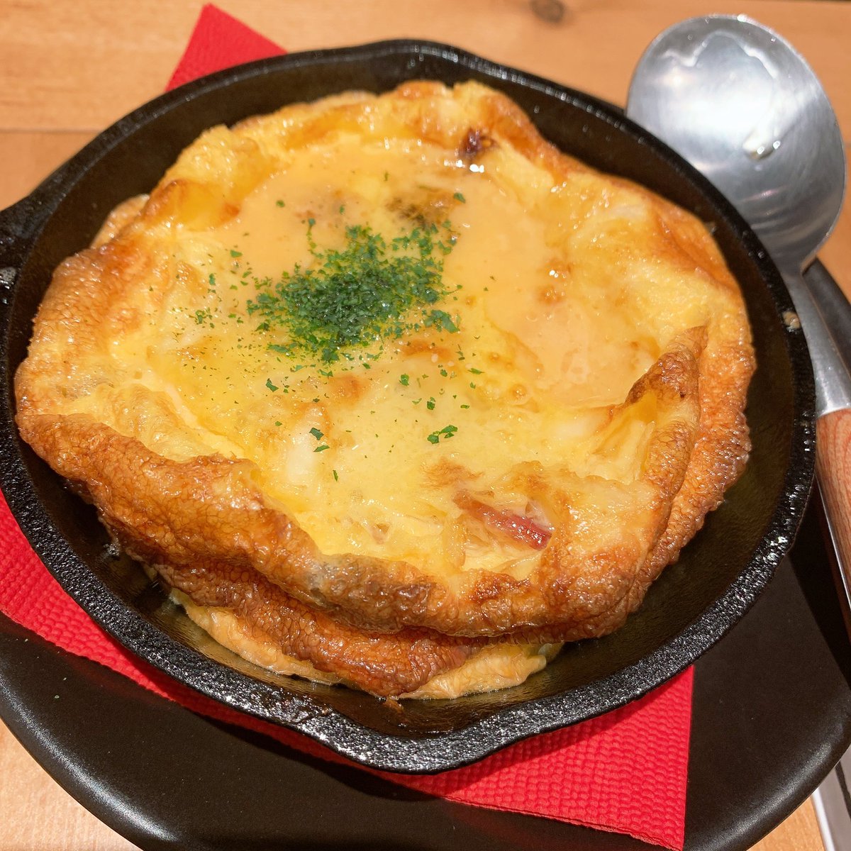 なぜ水を飲むとお腹が膨れるのでしょうか？