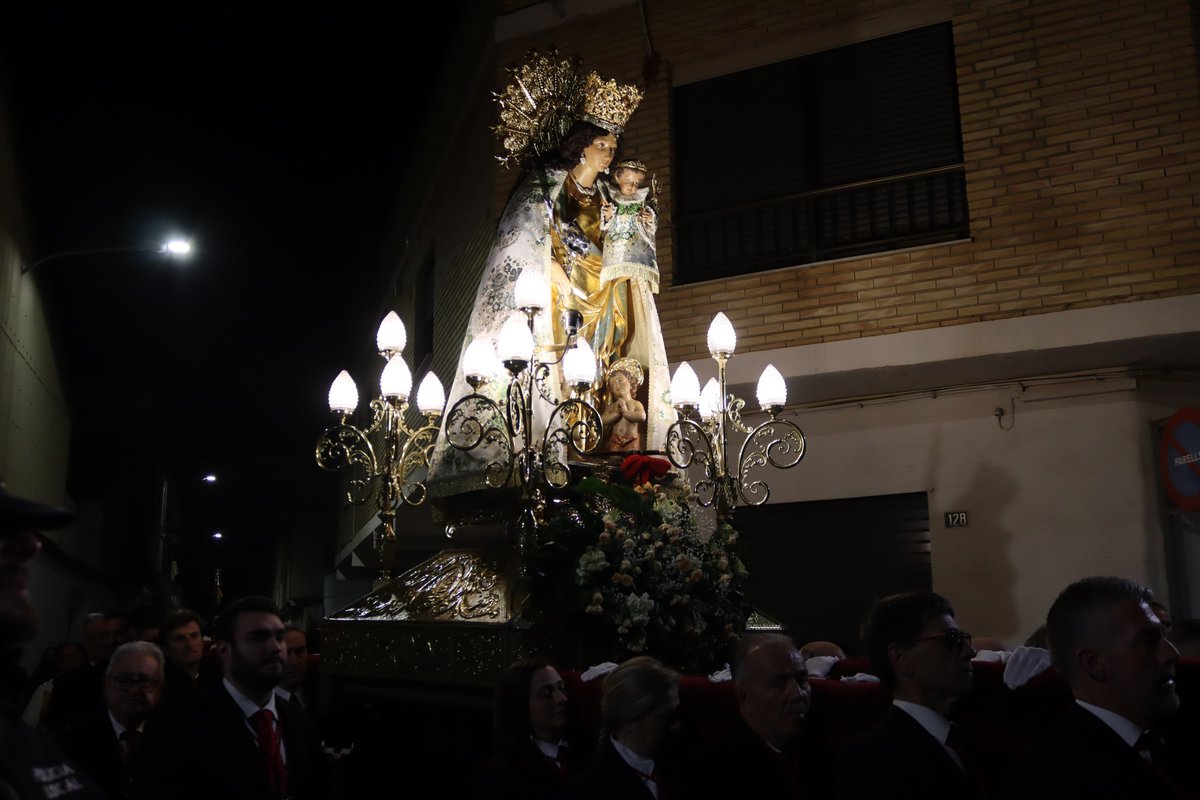 AjuntSilla's tweet photo. Silla ha acollit aquest cap de setmana a la Verge dels Desemparats, una visita que ha deixat  imatges per a la història. Veïns de Silla i de poblacions pròximes han respost en massa als actes organitzats per les parròquies i en els quals ha col·laborat l’Ajuntament. https://t.co/HqC12PbZIV
