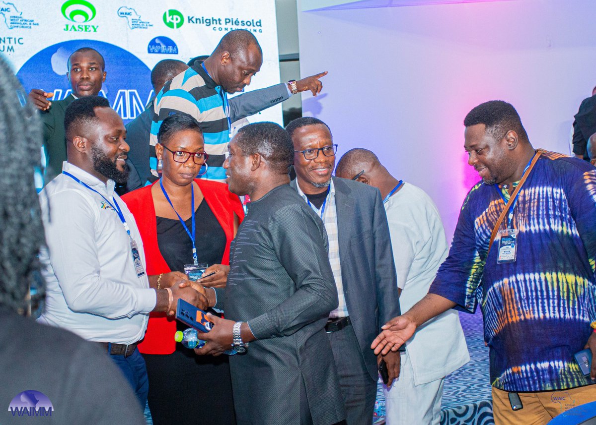 CWaimm's tweet photo. Connecting and networking π₯π
#WAIC2023 https://t.co/1Rd2JjxuEC