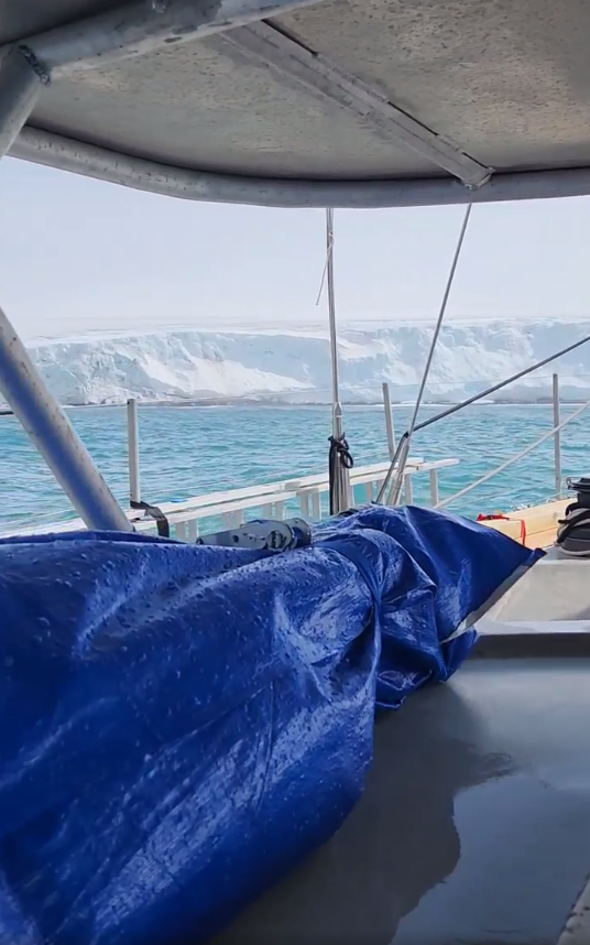 DX World.net tweet media