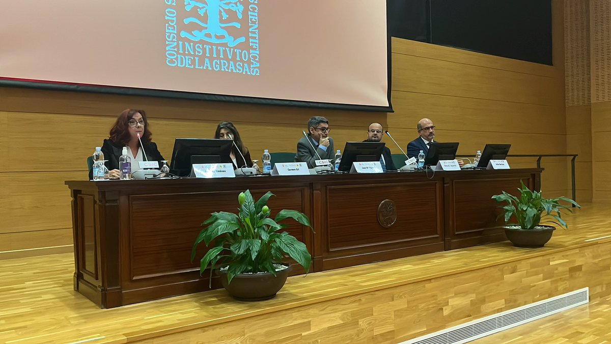 jcarvajal (@jcarvajal) on Twitter photo Celebración del 75 aniversario del Instituto de la Grasa, Sevilla. Preside <a href="/ChemaMartell/">Chema Martell</a> , VICYT del <a href="/CSIC/">CSIC</a>, y con la participación de los vicerrectores de investigación de la <a href="/pablodeolavide/">Pablo de Olavide</a> y <a href="/unisevilla/">Universidad de Sevilla</a> , y representantes del <a href="/Ayto_Sevilla/">Ayuntamiento de Sevilla</a> y <a href="/aytodoshermanas/">Ayuntamiento de Dos Hermanas</a> Celebración del 75 aniversario del Instituto de la Grasa, Sevilla. Preside <a href="/ChemaMartell/">Chema Martell</a> , VICYT del <a href="/CSIC/">CSIC</a>, y con la participación de los vicerrectores de investigación de la <a href="/pablodeolavide/">Pablo de Olavide</a> y <a href="/unisevilla/">Universidad de Sevilla</a> , y representantes del <a href="/Ayto_Sevilla/">Ayuntamiento de Sevilla</a> y <a href="/aytodoshermanas/">Ayuntamiento de Dos Hermanas</a>