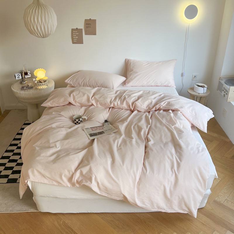 mawarjesmine's tweet photo. If there’s only one thing that I want right now, it must be this cosy bedding set 😭

More colours below! https://t.co/Ypy96SjqVy