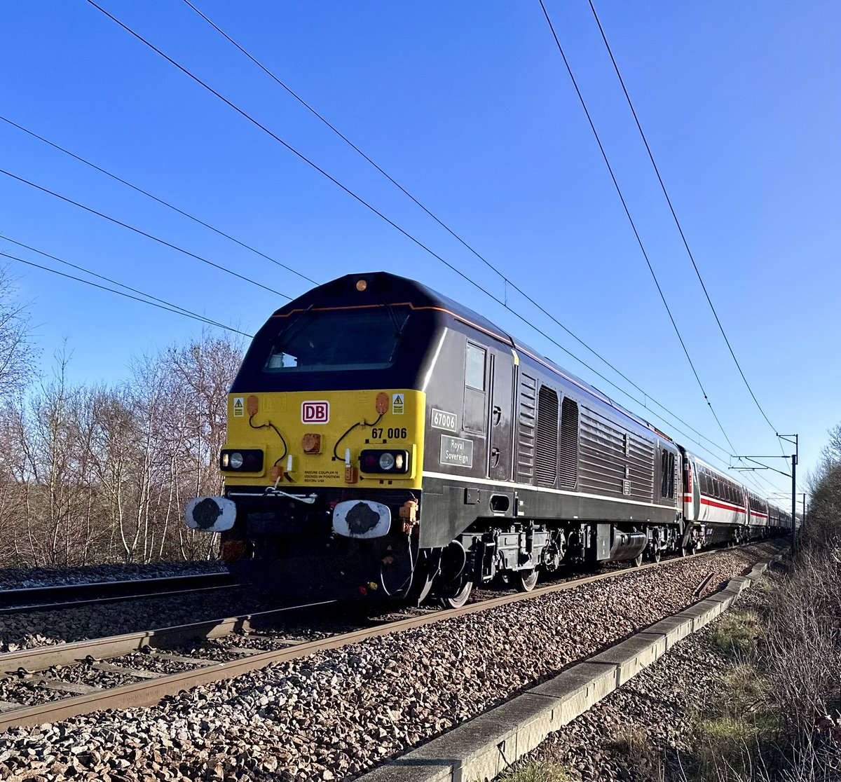 67006 at Crofton taking a set back to Neville Hill on todays 5E18 #class67