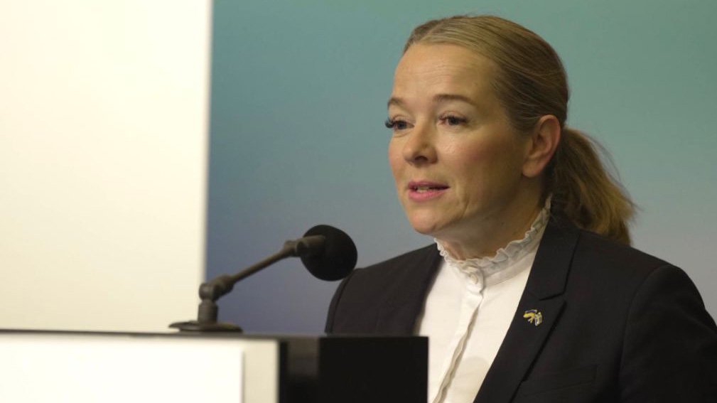 SweMFA's tweet photo. "Defending democracy and the rule of law is one of Sweden’s priorities for its Presidency. The report can be an important contribution to discussions on how the EU can strengthen its work for democracy in foreign and development policy,” says State Secretary Diana Janse.
🇸🇪🇪🇺 https://t.co/ierXctQWjT