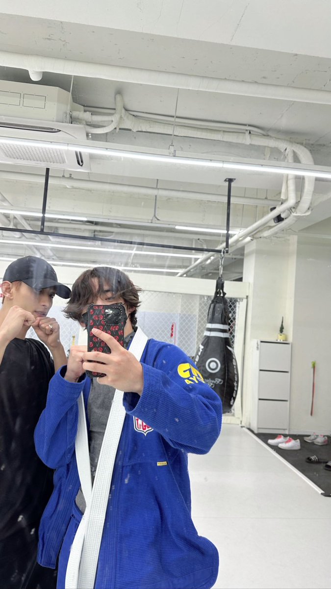 COUPSTAGRAM tweet media