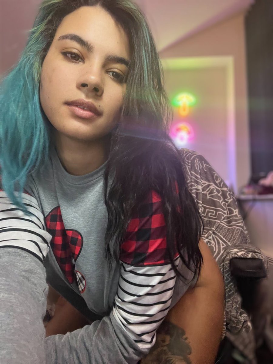 Naughty Acacia ️ 20 off on Twitter "RT TaylorHenries the face & the