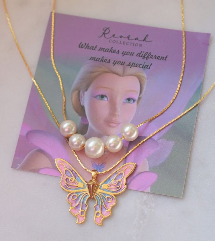 piinkibun's tweet image. barbie movie necklaces
