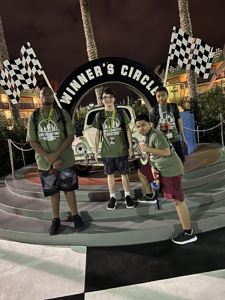 BowserBullpup's tweet photo. So excited for Disney Day 1 with our Bullpups. Thank you @CopsKidsMagic for the opportunity to experience the MAGIC! @EVSCGlenwood @EVSC1 https://t.co/vrGiHXy6gN