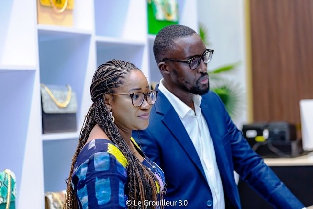 StratMarques's tweet photo. #Marque Le Business en couple, Niane et Mathy Lo deux entrepreneurs Sénégalais nous donnent l’exemple à travers une marque de luxe à l’image de leur union : MATHYDY. Le 27/01/2023, l’enseigne a inauguré son premier showroom en terre d’éburnie. 👇👇
https://t.co/ah9krOaBAh https://t.co/ZHlLtVDvVw