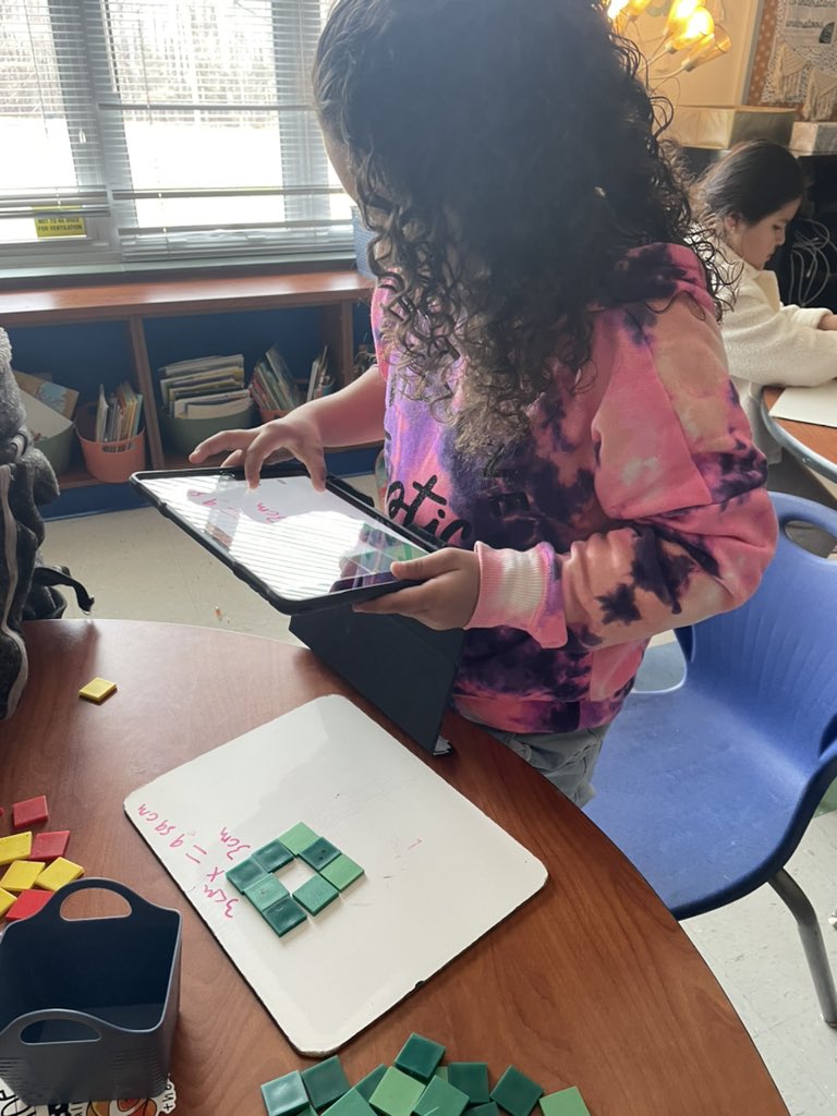 Mrs_BGunter's tweet photo. Area, area, area! Students are using tiles to make shapes and find the area using WxL! Students took pictures and put their work together using keynote! #ceeslearngrowlead #appleclassroom #thirdgrade #lexcs https://t.co/DHT2Ute3uY