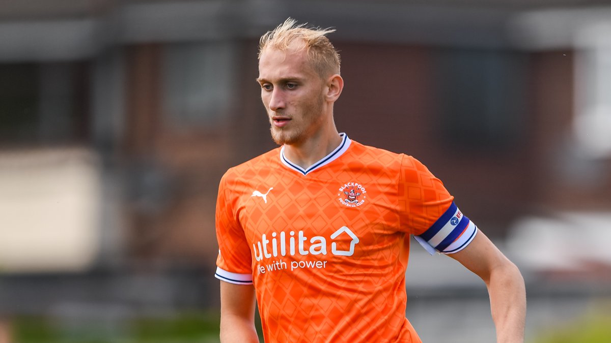 BFCYouthAcademy's tweet image. Ewan Bange has today left Blackpool, joining @radcliffeboro on a permanent transfer.

All the very best for the future, Bangey!

🍊 #UTMP
