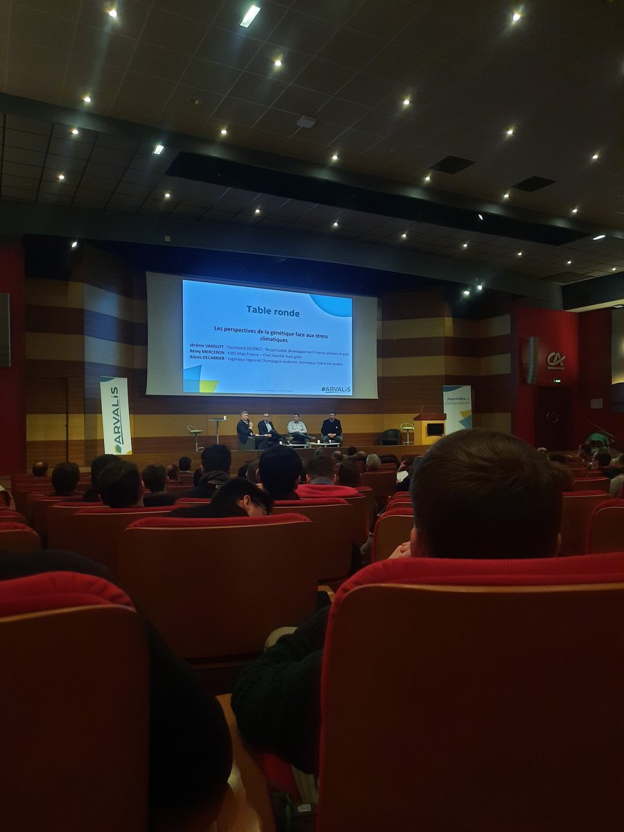 TrundeMathis's tweet photo. Présent aujourd'hui à la journée de l'innovation d'#Arvalis sur le thème : produire demain dans le Nord de la France dans un contexte d'aléas. 
Au programme du jour : 
État des lieux sur la situation climatique et économique
Génétique 
Adaptation
Gestion azote et eau 
#jinnov23 https://t.co/74wZQSmy5r