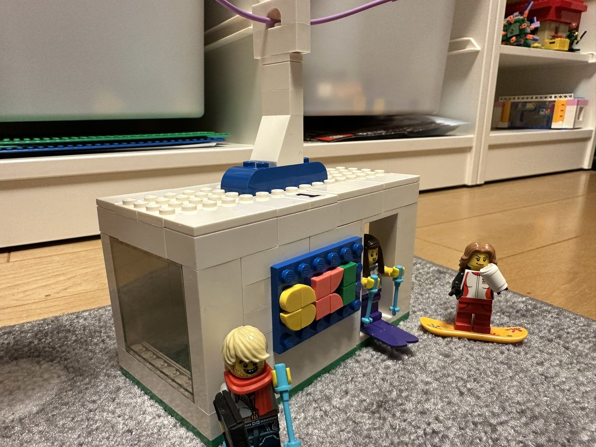 jsivanoff's tweet photo. #家族レゴ スキーとレゴが大好きな家族! @LEGO_Group_JP https://t.co/9MI0k3I8BJ