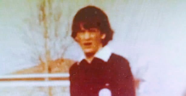 FoxReferee's tweet photo. #Referee 
#PierluiguiCollina
El legendario #PierluiguiCollina se muestra por primera vez con pelo, una fotografía inédita antes de sus 26 años, el joven árbitro gozaba de una larga caballera, te imaginabas a #Collina con cabello un #crack. https://t.co/KIXg6jQXfa
