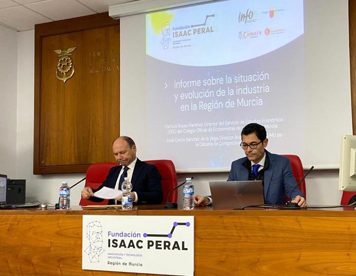 Economistas Murcia (@economistasrm) on Twitter photo 📊 'Informe sobre la situación y evolución de la industria en la Región de Murcia'.
👥 <a href="/patricio__rosas/">Patricio Rosas</a> y José C. Sánchez, directores del Servicio de Estudios Económicos y el Barómetro, han presentado el informe elaborado por la <a href="/catedra_compet/">Catedra Competitividad Economistas Reg. de Murcia</a>.
🙏🏻 Gracias a la <a href="/F_Isaacperal/">Fundación Isaac Peral</a>. 📊 'Informe sobre la situación y evolución de la industria en la Región de Murcia'.
👥 <a href="/patricio__rosas/">Patricio Rosas</a> y José C. Sánchez, directores del Servicio de Estudios Económicos y el Barómetro, han presentado el informe elaborado por la <a href="/catedra_compet/">Catedra Competitividad Economistas Reg. de Murcia</a>.
🙏🏻 Gracias a la <a href="/F_Isaacperal/">Fundación Isaac Peral</a>.