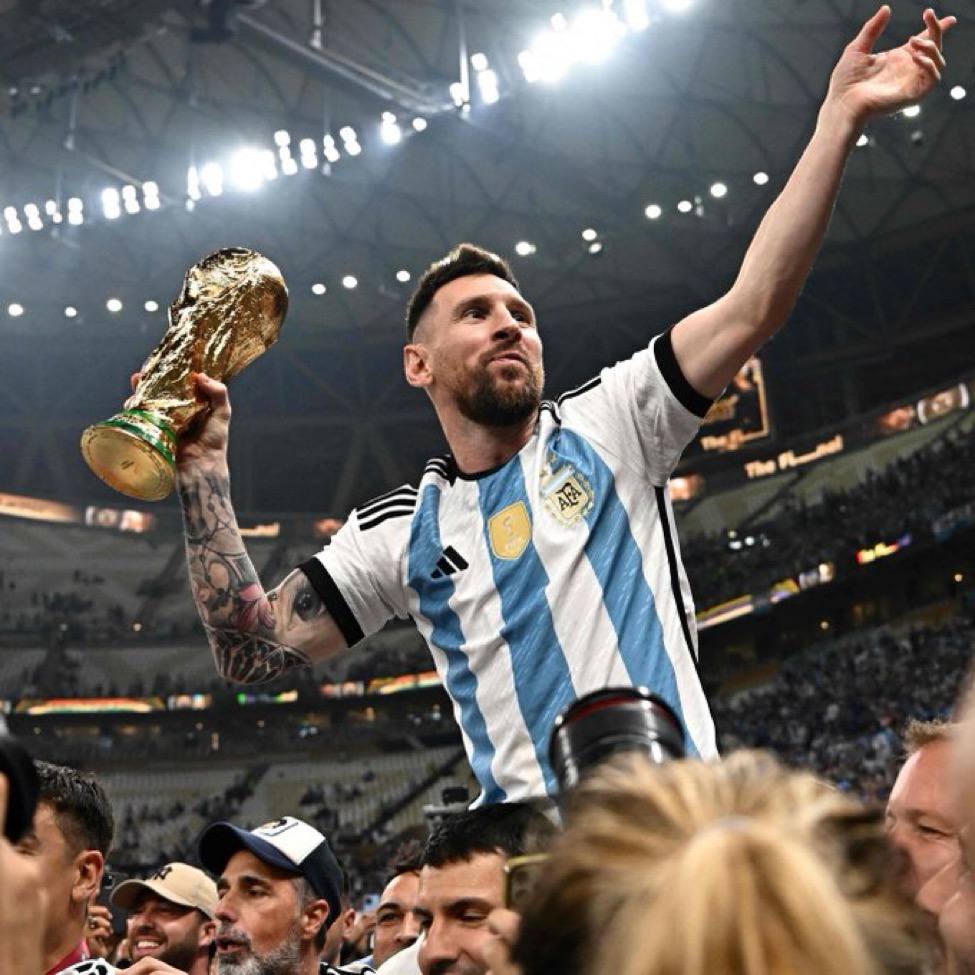 Lionel Messi: "Niyetim en çok beğenilen fotoğrafa sahip olmak değildi ancak insanlar beni kupayla görmek istedi."