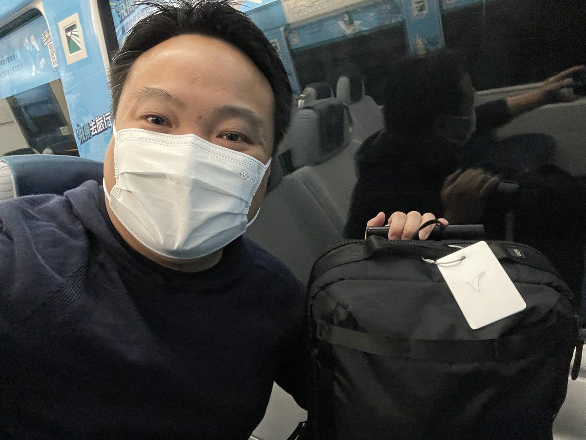 herbloong's tweet image. Heading to #Essen  with 🚝 then ✈️ followed by another 🚝 for @FORTRESSMEETING to meet #sarcoma peeps from around the world! Looking forward to 2 days of #intensive and #intellectual exchanges. @seppobauer @schoffski @AgaWozniak1 @ctosociety #CTOSTweeTOS #CUHKSarcoma