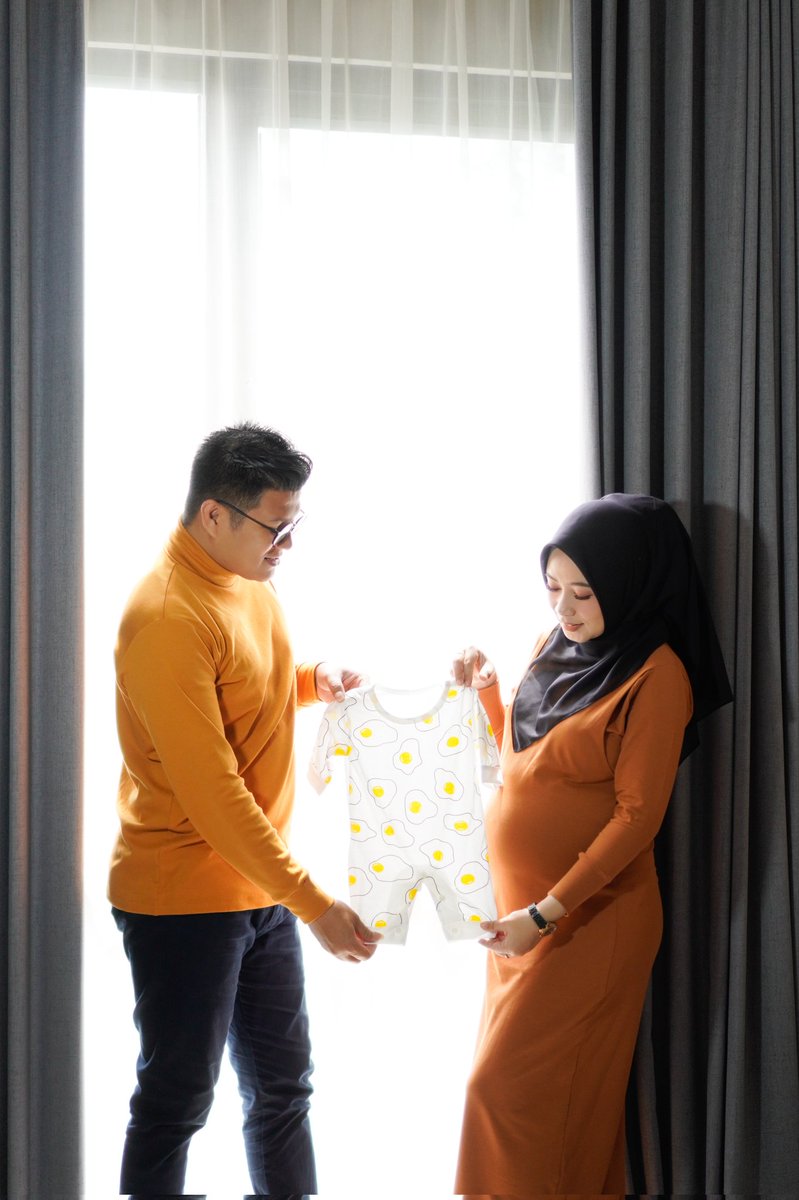 nadyanadiunk's tweet photo. Finally punya juga photo2 maternity kaya gini... Ga nyangka Yaallah... Alhamdulillah... https://t.co/wVSFB1qDIA