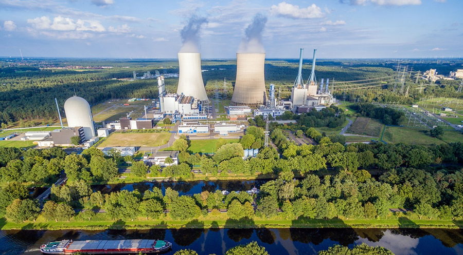 fuelcellsworks's tweet photo. .@RWE_AG Orders Two 100-Megawatt #Electrolysis Plants for #GETH2 in #Lingen - To meet deadline, order placed despite pending #IPCEI funding decision - https://t.co/qyCVFFBaLC #HydrogenNow #HydrogenEconomy #HydrogenNews #H2 #CleanHydrogen #Decarbonise #CleanEnergy #Hydrogen https://t.co/xtcPHBaulU