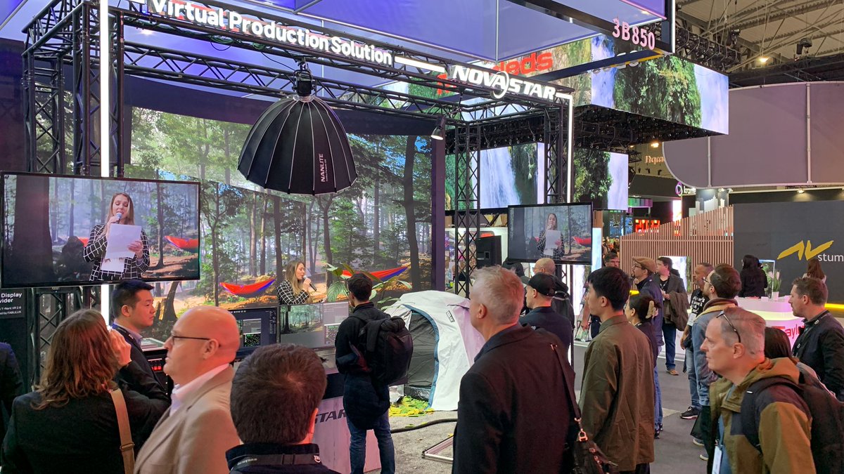 mo_sysLab's tweet image. It's a full crowd here on the @novastartech stand 3B850. Come along to see this live demonstration of #LED #virtualproduction with an impressive forest scene powered by our #VPProXR and #StarTracker. @ISE_Show