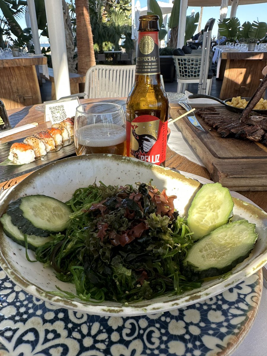 gummibierchen's tweet photo. Bye #Valencia mit #PellizCo Especial #conMuchoAcento @Cruzcampo im @MarinaBeachCVlc🍺#cruzcampo #mittagsbier #marinabeachclubvalencia #marinabeachclub #beerinthesun #sushibeer #sushibier #lunchbeer #beeradviser #bierlife #beersavage #cruzcampobeer #beertime🍻 #cervezacruzcampo https://t.co/UkKGrZLSAt