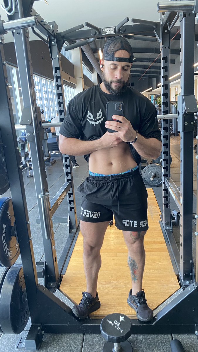 MemoLanfranco's tweet photo. GYM https://t.co/jjBjg6LKS7