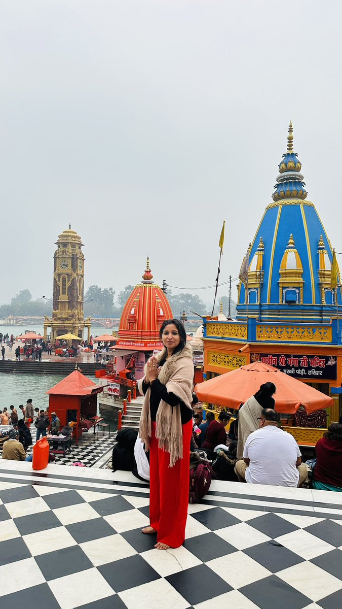 rj_geet's tweet photo. ये सुकून ये शांति का अहसास जैसे मेरे सारे सवालों को जवाब देने चला हो। #Ganga #gangamata #rjgeet https://t.co/MnESFbGhps