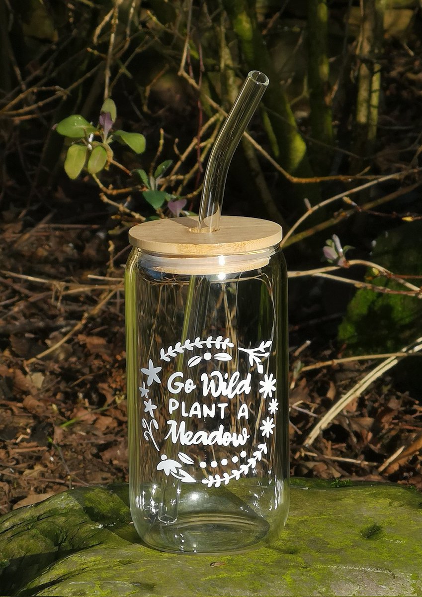 OurWeeCottage's tweet photo. First to be launched under my new 'Wee Cottage Crafts' range are these gorgeous wild flower themed glass drinks cans 😍💚🌸🌼
#Reusable #WildFlowers https://t.co/8i3RXFfpy2