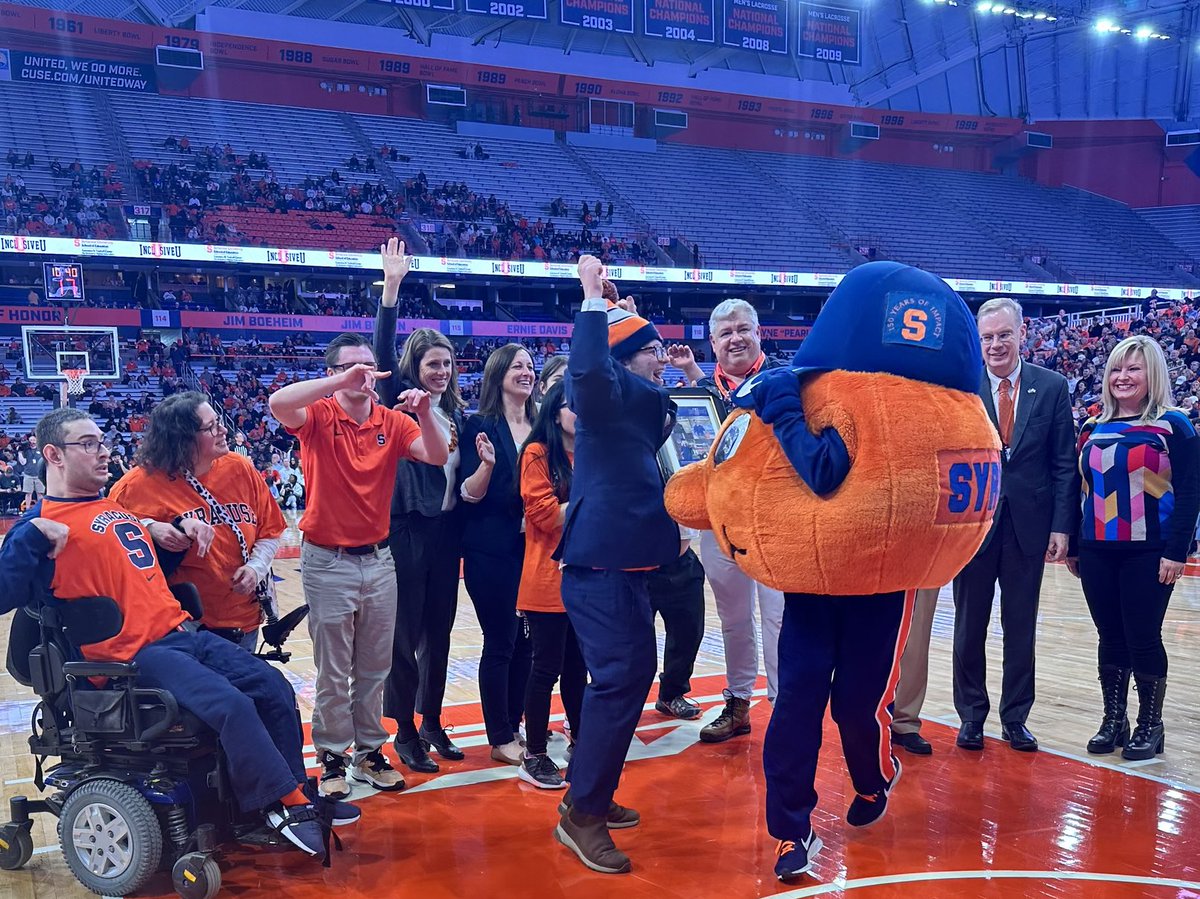 #InclusiveU on the court, the Jumbotron and high-fiving #Otto. Thank you ⁦<a href="/Cuse_MBB/">Syracuse Men’s Basketball</a>⁩ for hosting!