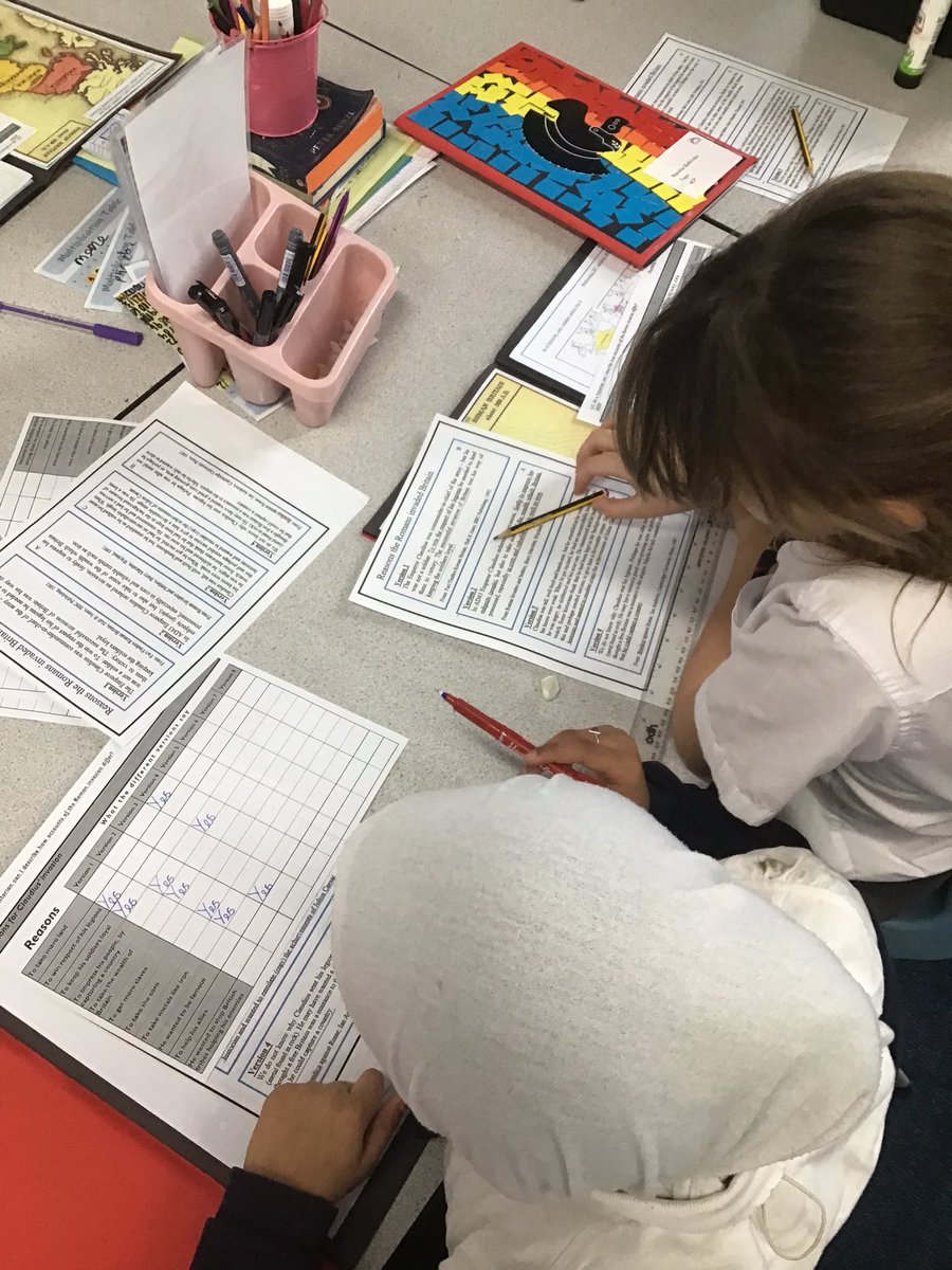 MRPAyear4b's tweet photo. Comparing different accounts of why Emperor Claudius wanted to invade Britain. https://t.co/qXPKQtY2MV