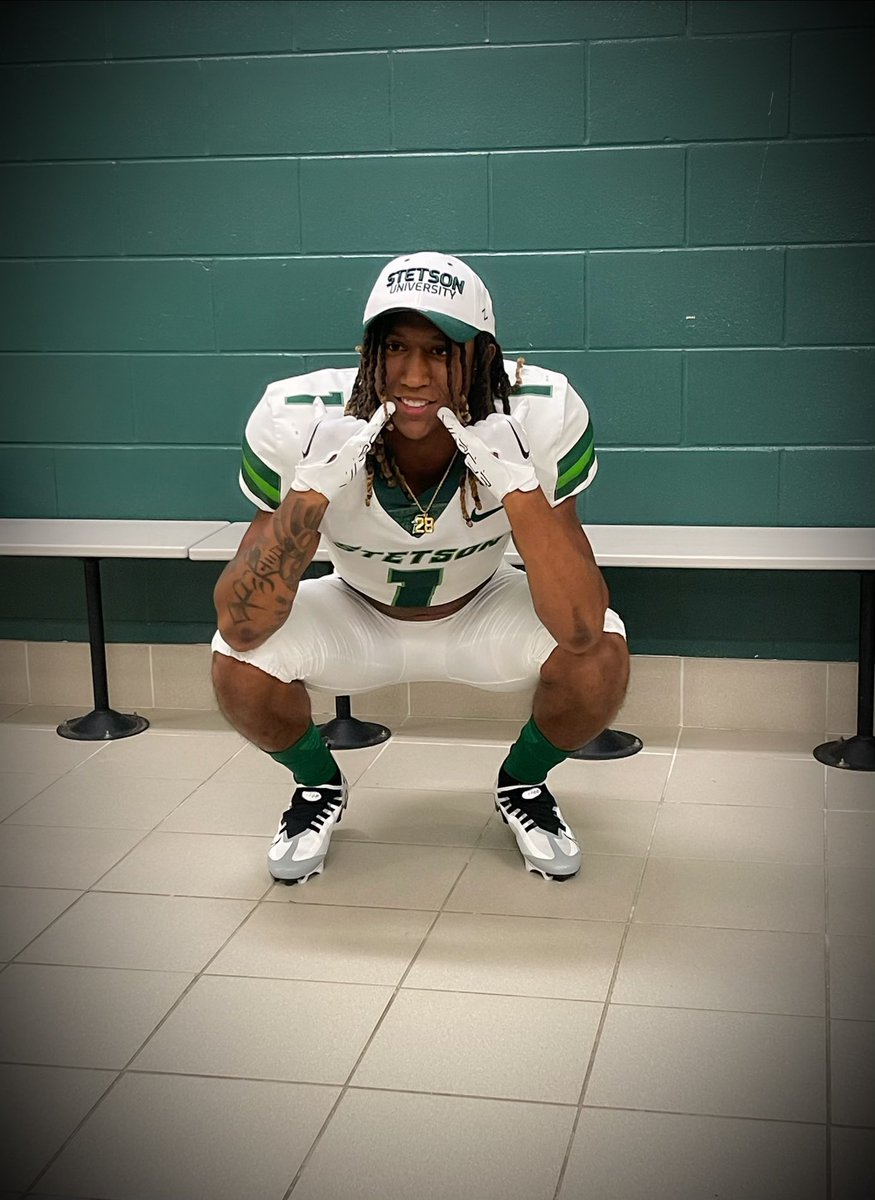 Juiiice_28's tweet image. @NottageRex @Redskins32 @5manfree @larryblustein @StetsonFootball @coachbkyoung @CoachJJPerk @CoachEberhardt_ @CoachWrightCall @CoachClowney87 @CoachRyanFavre @jj5151