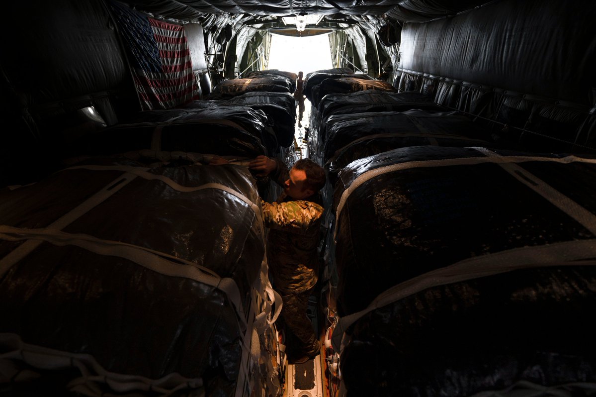 USAFCENT's tweet photo. “Whether it’s pallets of equipment, humvees, personnel, life-saving food, water or blood—moving cargo is a prominent part of day-to-day missions”

Read how an airlift squadron delivers life-saving supplies https://t.co/lF6sit6Poo

 @CENTCOM @386thAEW #Prevail #C130J #loadmaster https://t.co/8uLsiuueCy
