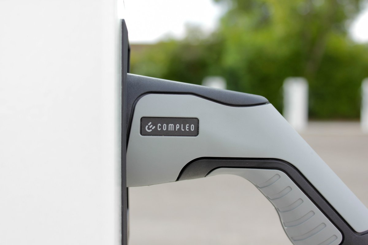 Die Arbeit für eine langfristige #Finanzierungslösung schreitet voran. Rund fünf Wochen nach Antrag auf Insolvenz in Eigenverwaltung konnten wir nun einen #Investorenprozess starten. Zahlreiche Investoren haben ihr #Interesse an einer Übernahme bekundet.
📰ir.compleo-charging.com/mitteilungen-s…