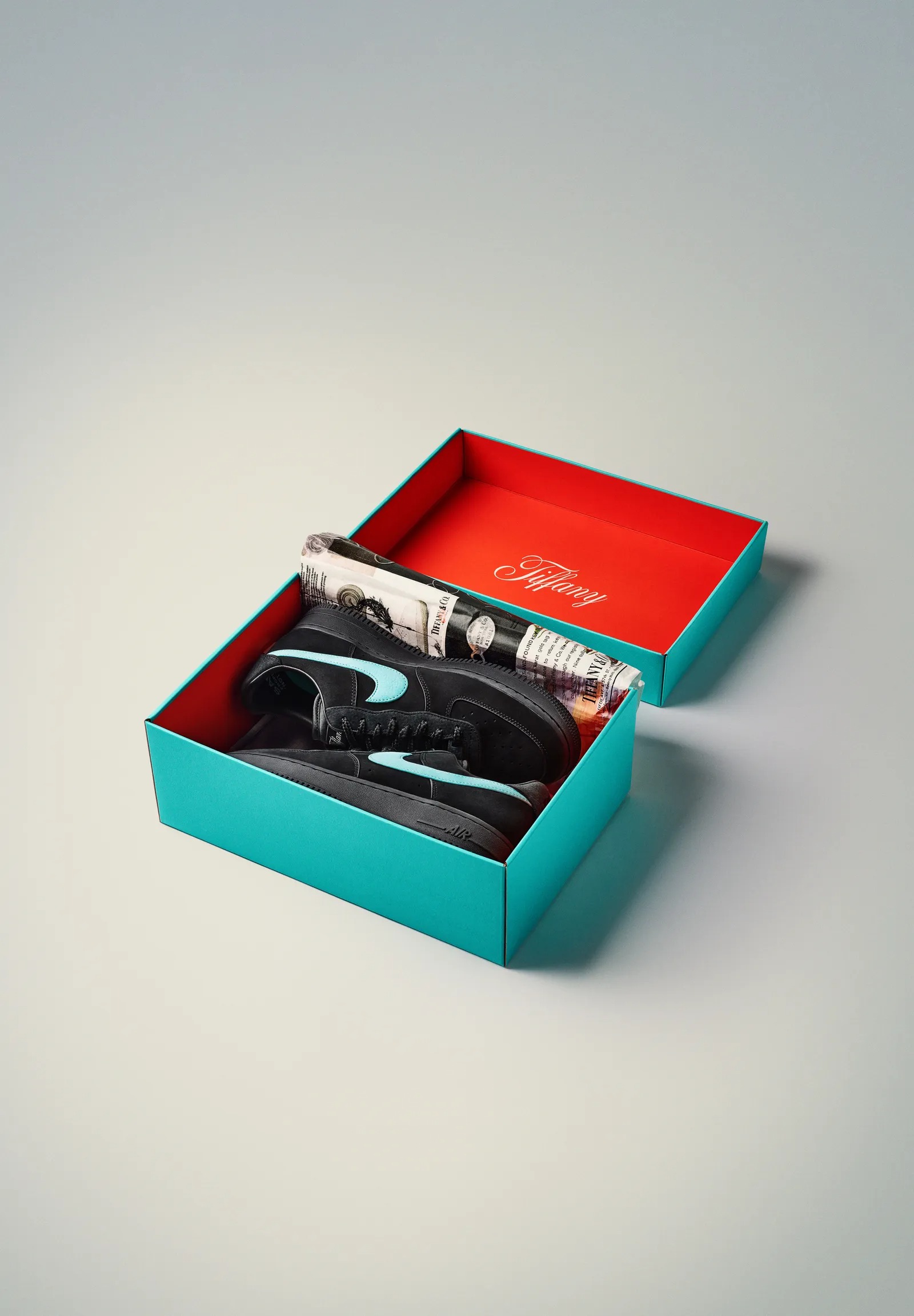 Gq nike sneakers top