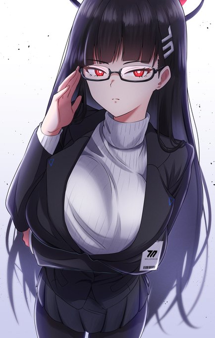 カリン、アスナだけでなくリオ会長にもぜひ眼鏡を!👓
#ブルアカ  #ブルーアーカイブ 