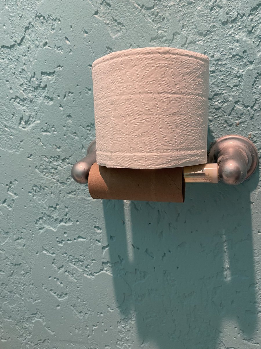 RatedRDiva's tweet image. How lazy can you be? Also the culprit left the cabinet that holds the toilet paper, wide open. 😒🤯 #dispatchproblems