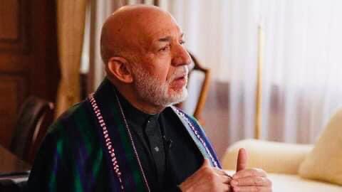 Kohis1Safi's tweet photo. خبر درگذشت بی بی حاجی مادر رئیس جمهور پیشین کشور‌ محترم حامد کرزی را دریافت کردیم بسیار زیاد اندوهگین شدم.
اناالله وناالیه راجعون 😥

  خداوند متعال جنت الفردوس را به بی بی حاجي نصیب بکند. 
به خانواده محترم ایشان صبر جمیل خواهانم!
@KarzaiH https://t.co/NnwsZ59Qec
