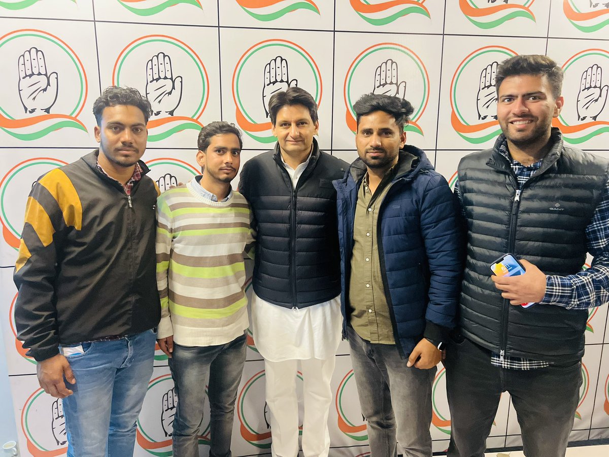 iamaryan12iyc's tweet photo. आज दिल्ली मैं भारत जोड़ो यात्रा समापन के बाद राहुल गांधी जी और भारत यात्रियो स्वागत के बाद की तस्वीरे @DeependerSHooda @RahulGandhi @NsuiBudhiraja @soumil24 @srinivasiyc @Rakesh_Staundi @IYC @Haryana_YC https://t.co/FdyB3KdgAo