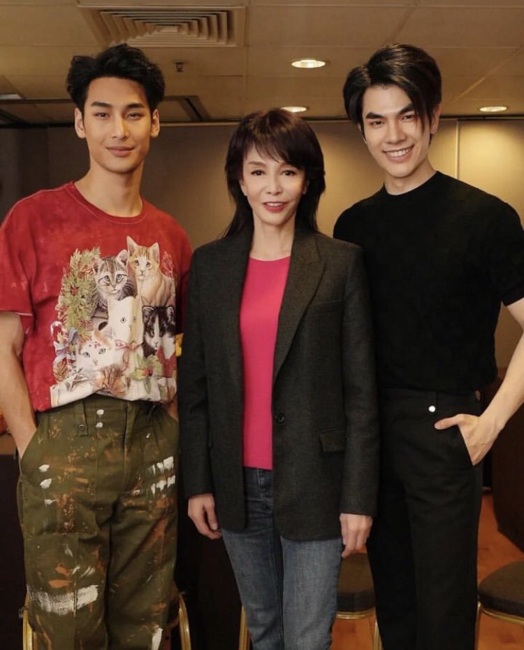 cr mysmile524

#MileApoInHK <a href="/milephakphum/">mile phakphum</a> <a href="/Nnattawin1/">Nnattawin</a>