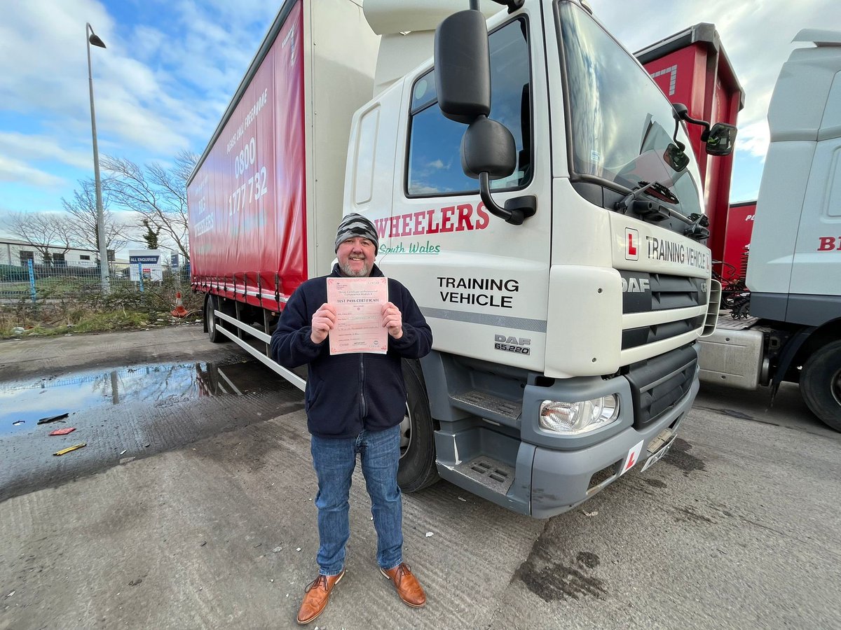 WheelersBig's tweet image. 100% pass rate yesterday!
Congratulations to Ryan, Tanvir, Ieuan, Gary, John and Ryan who passed their LGV practical demonstration test with Dave. Fantastic results! 😁👏🚛
#bigwheelers #Congratulations #Module4 #Practicaldemonstrationtest #LGV @CymoeddBIS