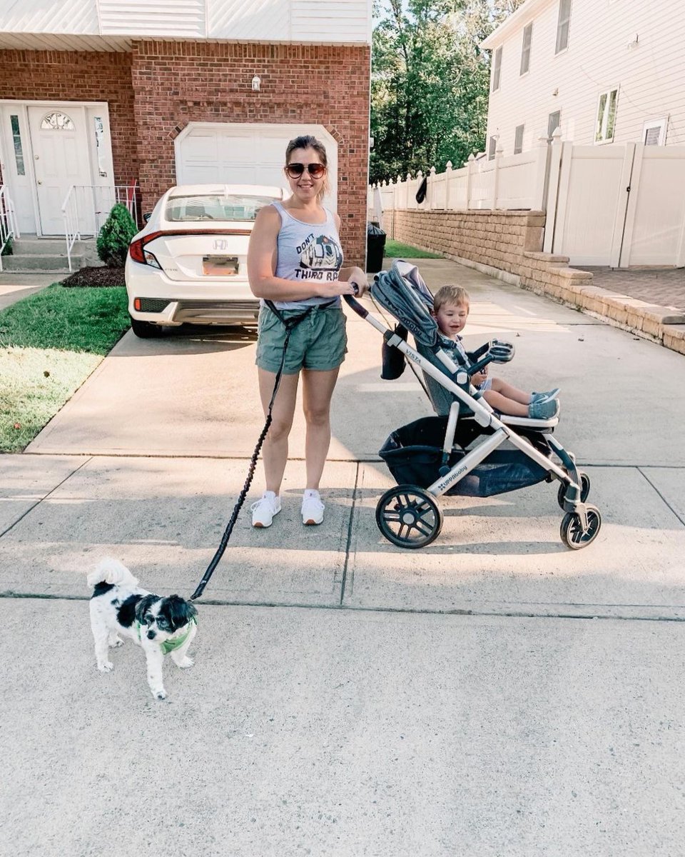 Out for a morning walk with the kids! 😍#sparklypetsleash #sparklypets #handsfreeleash