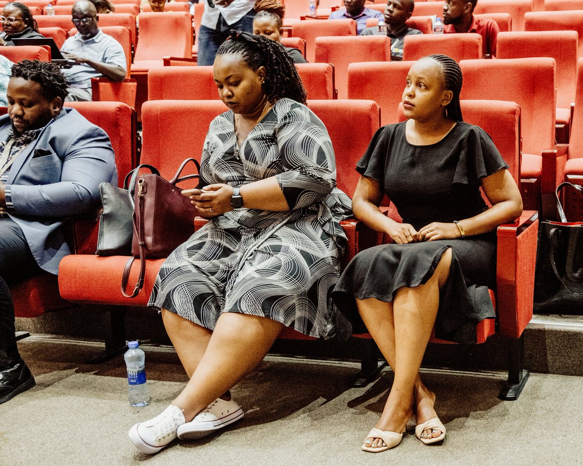 AnnaPotinus's tweet photo. Leo tulikuwa na mdahalo mzuri sana kuhusu mabadiliko ya tabianchi uliondaliwa na @MwananchiNews uliofanyika @UdsmOfficial ambao ulilenga kuangalia way forward baada ya mkutano wa #Cop27 #MwananchiForum @MwananchiNews @TheCitizenTz @MwanaspotiTZ @CloudsMediaLive https://t.co/W9GLsYEKnL