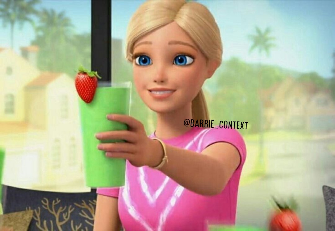 Yo tomándome mi batido de frutas para bajar de peso, después de comerme una pizza yo sola