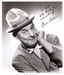 merlinpapin3's tweet photo. .@FredOL69007 Aujourd'hui l'acteur #GeneSheldon aurait eu 115 ans (décédé en 1982) on a pu le voir dans
Zorro (Fernando) saga
Babes is Toyland
Drôle d'histoire
Le Clown est roi
Une Fille en Or
Le Clown et l'enfant
Roberta https://t.co/eYa49zoTaC